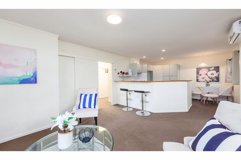 Photo of property in 1/9 Selwyn Avenue, Glen Eden, Auckland, 0602