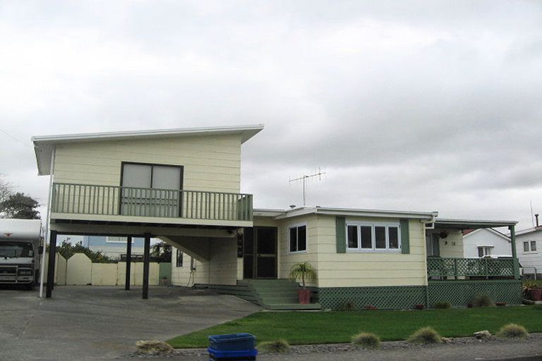 Photo of property in 16 Grange Road South, Haumoana, 4102
