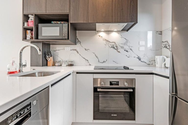 Photo of property in 28 Johns Creek Crescent, Silverdale, 0932