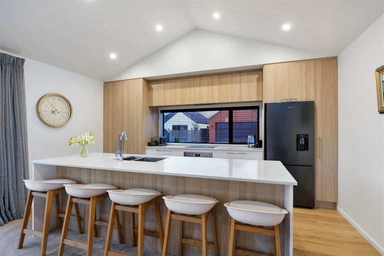 Photo of property in 17 Bethell Close, Rangiora, 7400