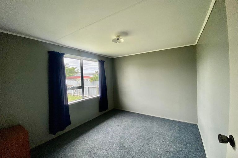 Photo of property in 32 Heather Street, Levin, 5510