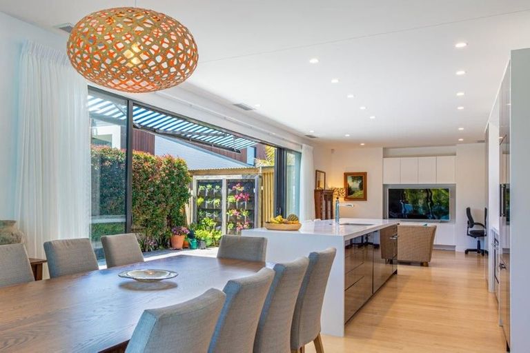 Photo of property in 12a Park Avenue, Takapuna, Auckland, 0622