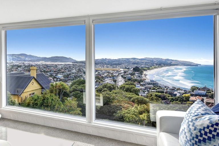 Photo of property in 104 Cliffs Road, Saint Clair, Dunedin, 9012