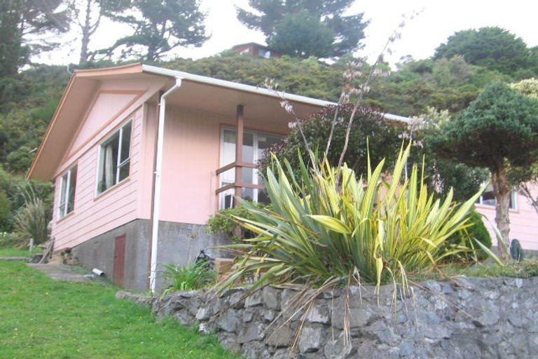 Photo of property in 25-27 Percy Dyett Drive, Karori, Wellington, 6012