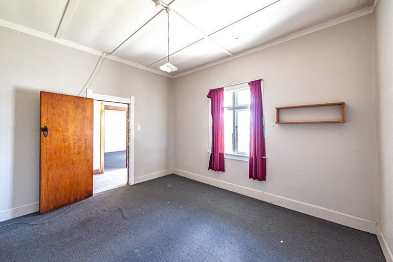 Photo of property in 4 Pharazyn Street, Gonville, Whanganui, 4500