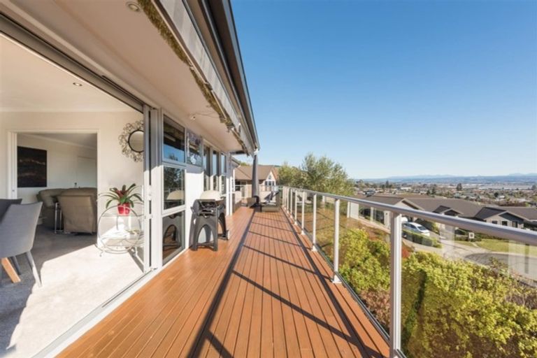 Photo of property in 8 Berkshire Place, Stoke, Nelson, 7011