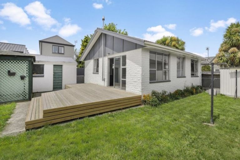 Photo of property in 15a Laurence Street, Waltham, Christchurch, 8011