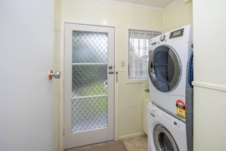 Photo of property in 2/1130 Heaphy Terrace, Fairfield, Hamilton, 3214