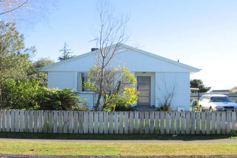 Photo of property in 16 Jamieson Crescent, St Andrews, Hamilton, 3200