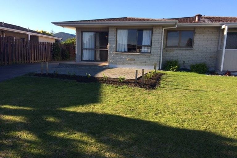 Photo of property in 1/5 Somerset Place, Taradale, Napier, 4112