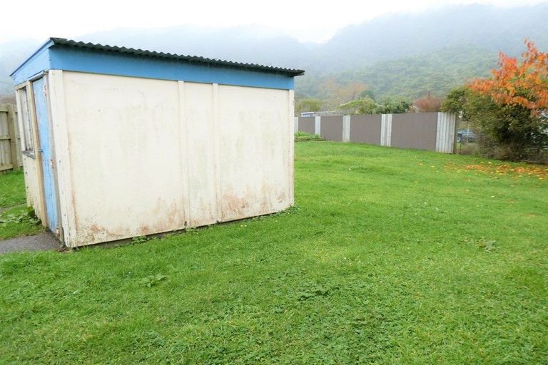 Photo of property in 5 Barkley Place, Cobden, Greymouth, 7802