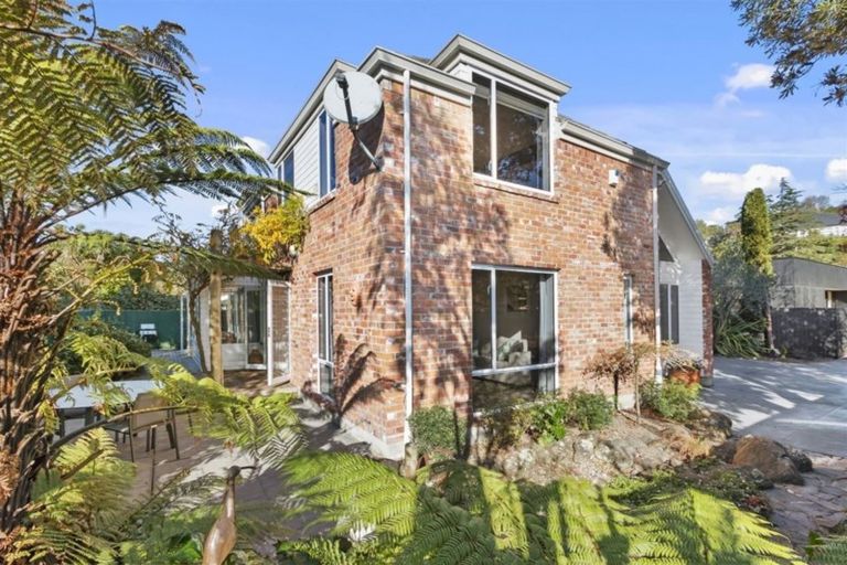 Photo of property in 20 Cashmere Road, Cashmere, Christchurch, 8022