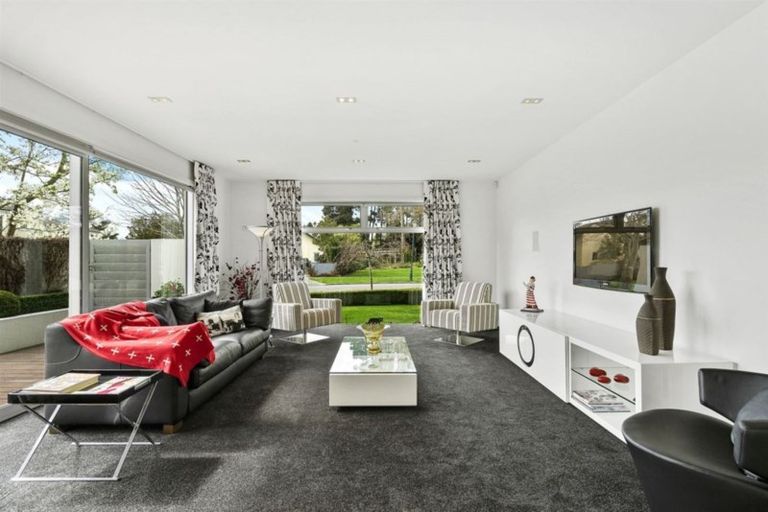 Photo of property in 31 Chateau Drive, Burnside, Christchurch, 8053