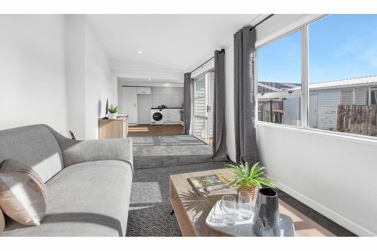 Photo of property in 17 Bletsoe Avenue, Spreydon, Christchurch, 8024