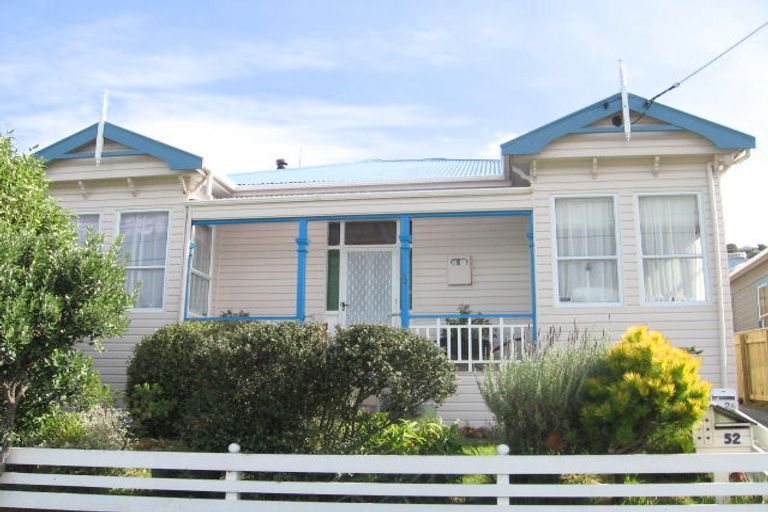 Photo of property in 52a Freyberg Street, Lyall Bay, Wellington, 6022