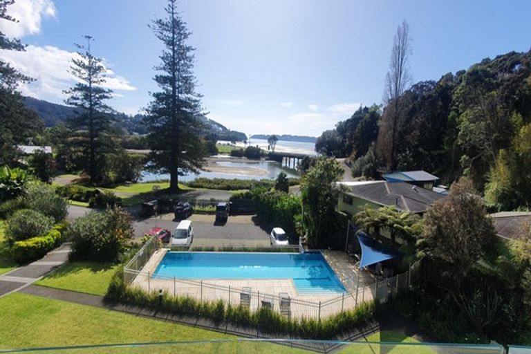 Photo of property in Bridgewater Apartments, 302/7 Te Rangi Cross Road, Paihia, 0200