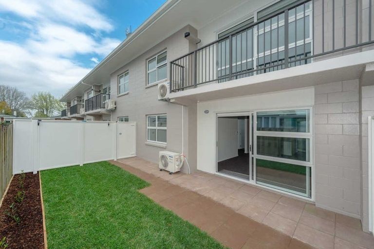 Photo of property in 8/24 Stanley Street, Claudelands, Hamilton, 3214