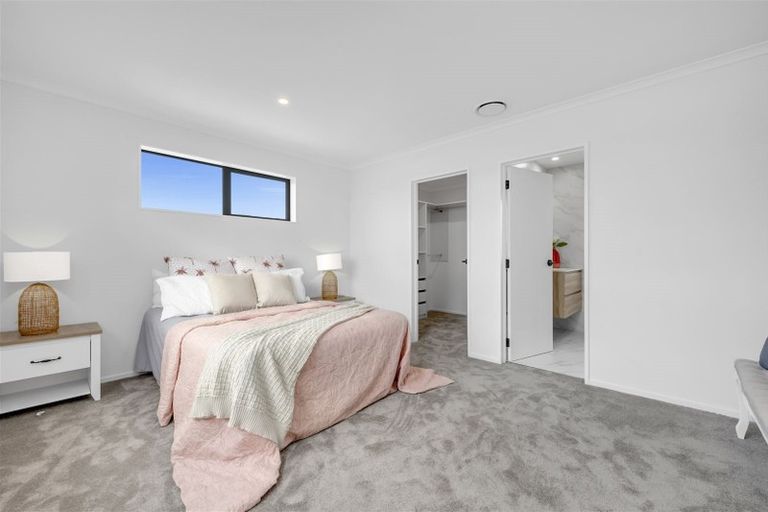 Photo of property in 215a Murphys Road, Flat Bush, Auckland, 2019