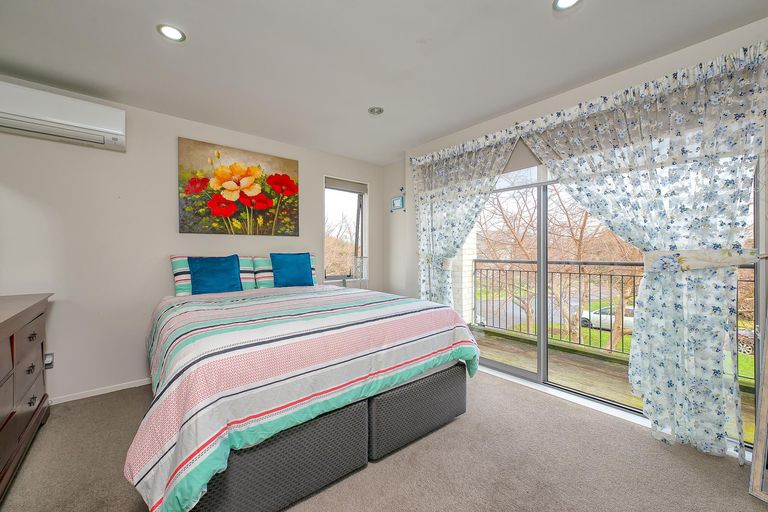 Photo of property in 15 Mcginty Street, Takanini, 2112