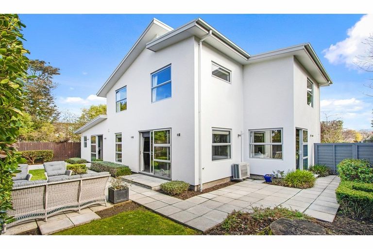 Photo of property in 12a Saint James Avenue, Papanui, Christchurch, 8053