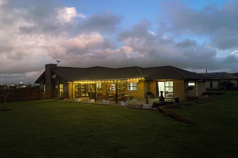 Photo of property in 34 Mercade Close, Stratford, 4332