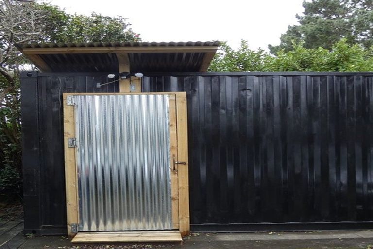 Photo of property in 39 Blease Street, New Lynn, Auckland, 0600