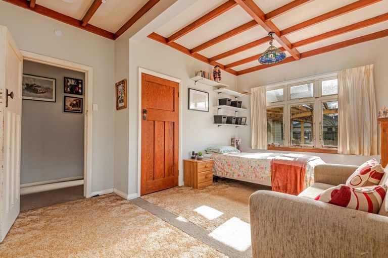 Photo of property in 49 Knowles Street, Terrace End, Palmerston North, 4410