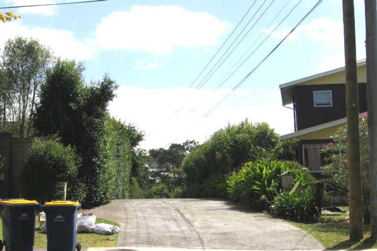 Photo of property in 142 Verbena Road, Birkdale, Auckland, 0626