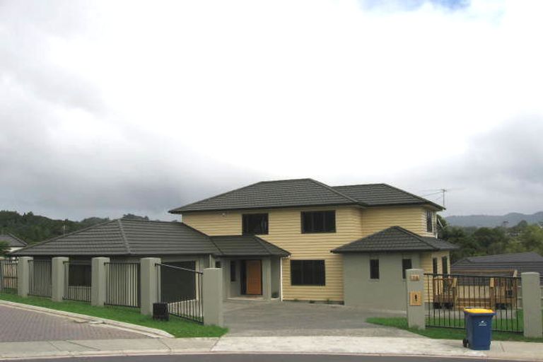 Photo of property in 24 Oratia Drive, Glen Eden, Auckland, 0602