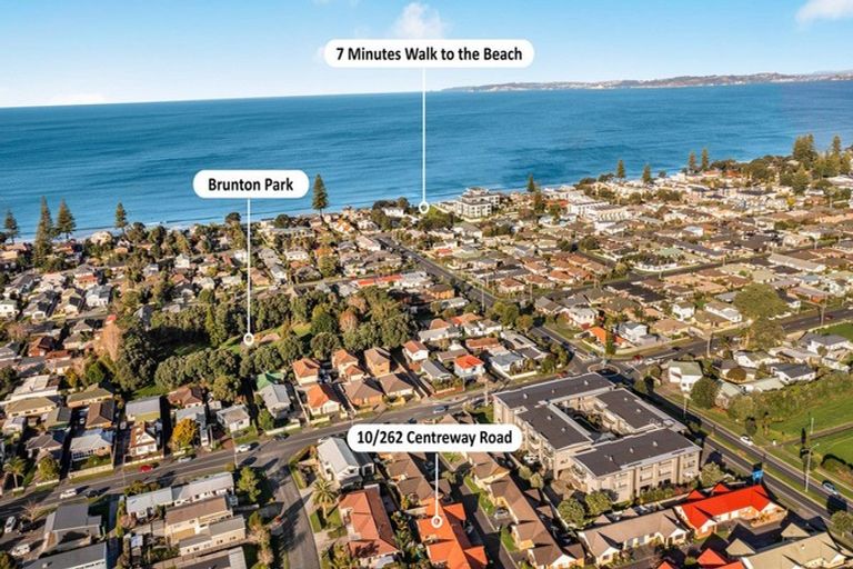 Photo of property in 10/262 Centreway Road, Orewa, 0931