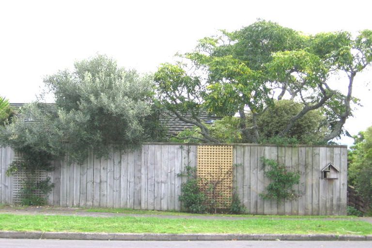 Photo of property in 1/72 Bleakhouse Road, Howick, Auckland, 2014