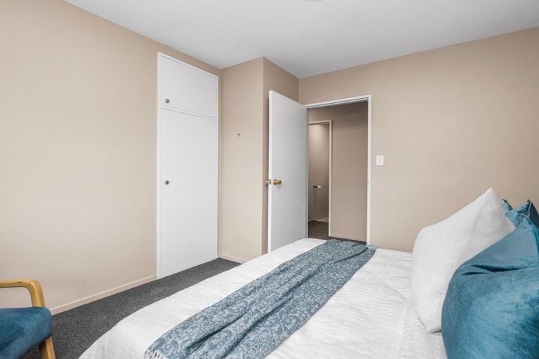 Photo of property in 2/27 Oakhampton Street, Hornby, Christchurch, 8042