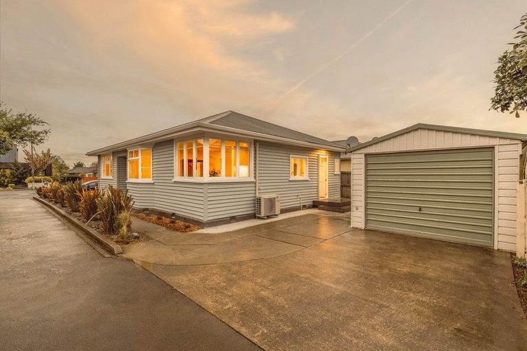 Photo of property in 1/8 Wharenui Road, Upper Riccarton, Christchurch, 8041