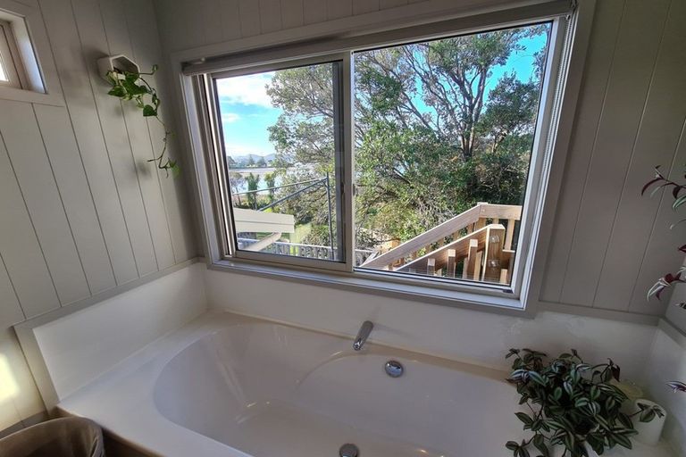 Photo of property in 106 Tukere Drive, Whangamata, 3620