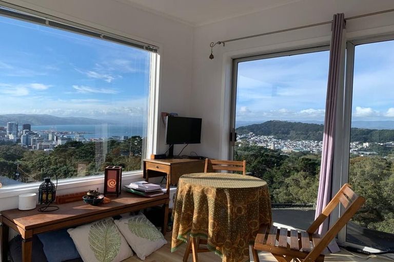 Photo of property in 118 Ohiro Road, Brooklyn, Wellington, 6021