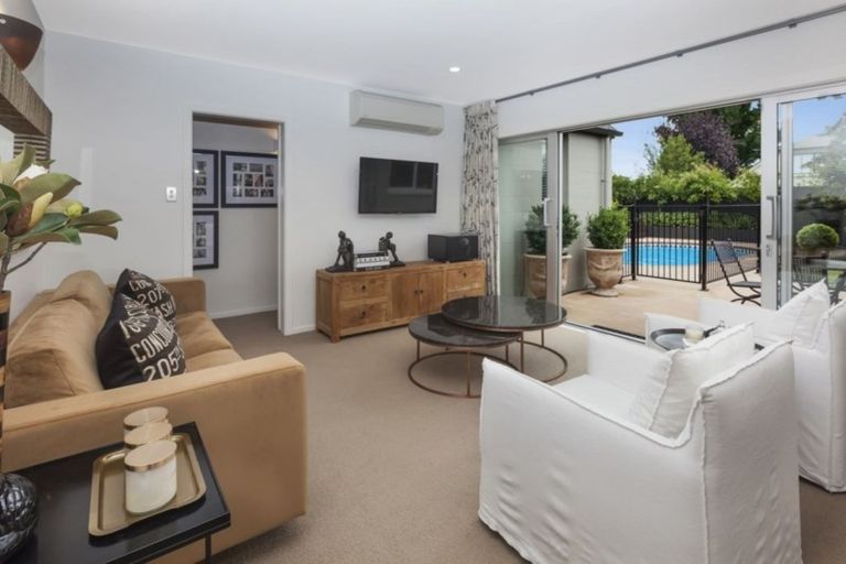 Photo of property in 121 Condell Avenue, Papanui, Christchurch, 8053