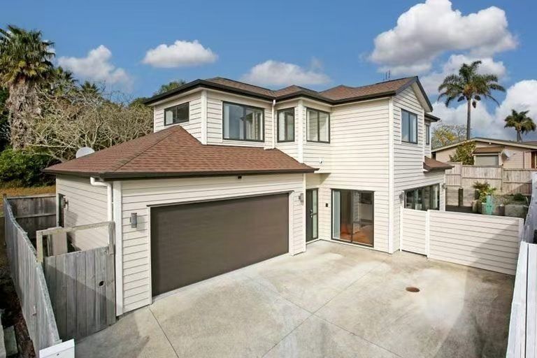Photo of property in 21 Francesco Drive, Karaka, Papakura, 2113