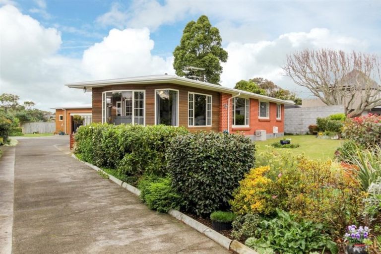 Photo of property in 3 Lynmouth Heights, Lynmouth, New Plymouth, 4310