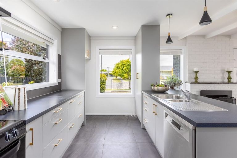 Photo of property in 21 Normandy Street, Bishopdale, Christchurch, 8053