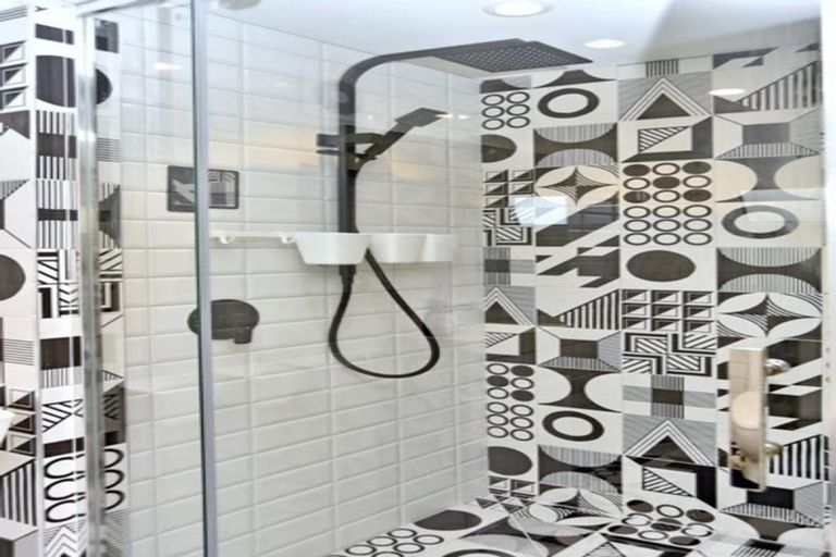 Photo of property in 7a Poulson Street, Addington, Christchurch, 8024