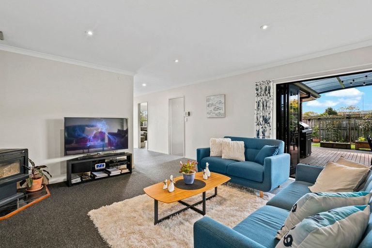 Photo of property in 57 Oteki Park Drive, Welcome Bay, Tauranga, 3112