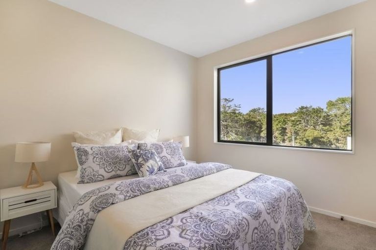 Photo of property in 42 Waihou Crescent, Albany Heights, Auckland, 0632