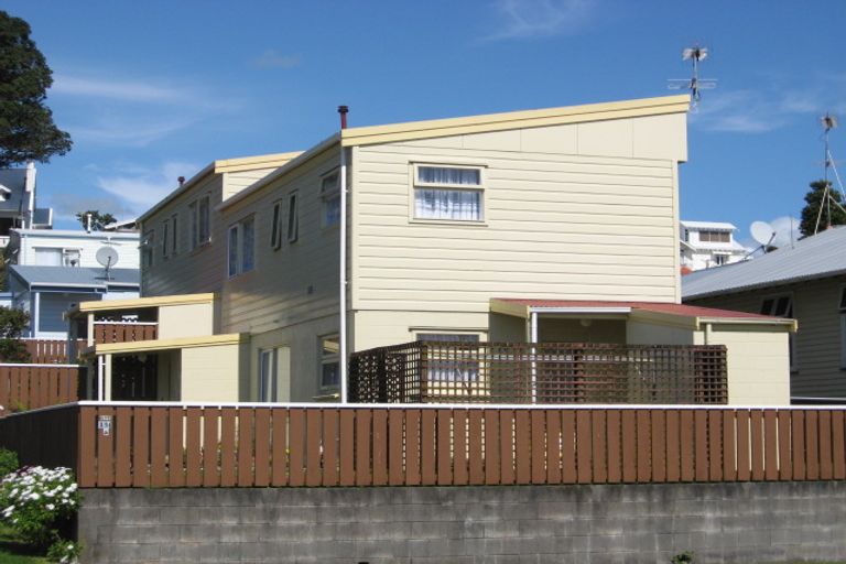 Photo of property in 118a-c Lemon Street, New Plymouth, 4312