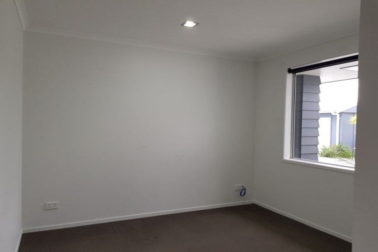 Photo of property in 4 Rawiri Drive, Bell Block, New Plymouth, 4312