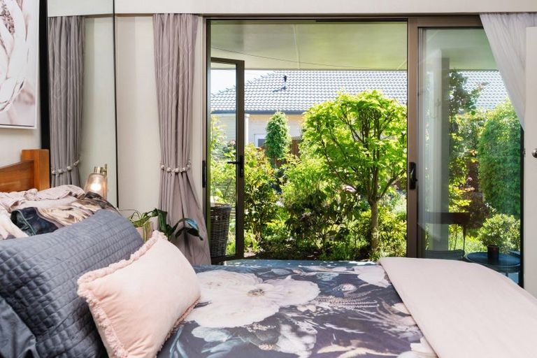 Photo of property in 2 Kent Place, Mosgiel, 9024