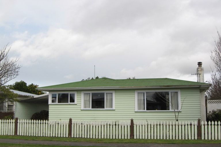 Photo of property in 21 Lipscombe Crescent, Havelock North, 4130