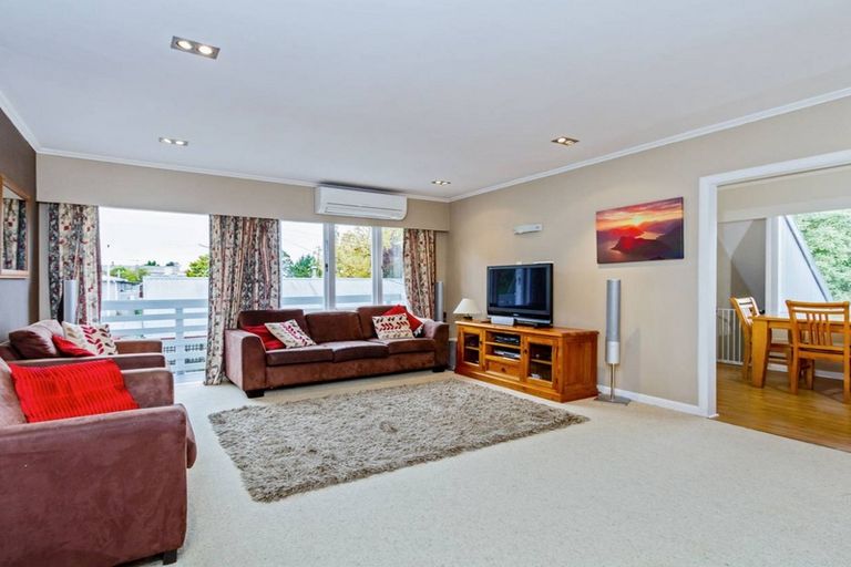 Photo of property in 13 Tahi Terrace, Glen Eden, Auckland, 0602