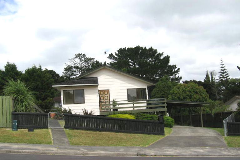 Photo of property in 6 Thistledew Place, Bayview, Auckland, 0629