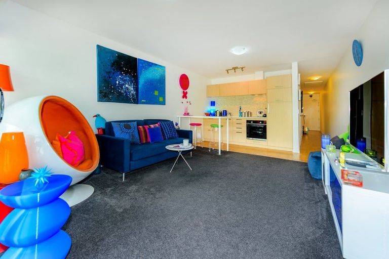 Photo of property in 2/180 Peterborough Street, Christchurch Central, Christchurch, 8013
