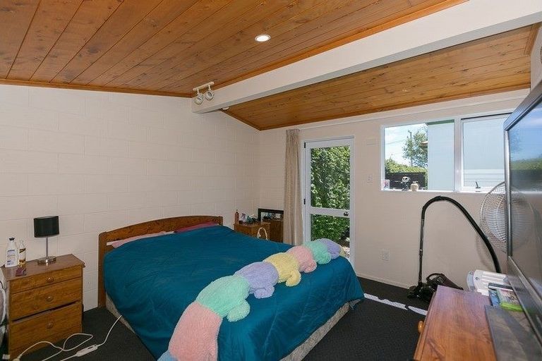 Photo of property in 46 Lismore Street, Merrilands, New Plymouth, 4312